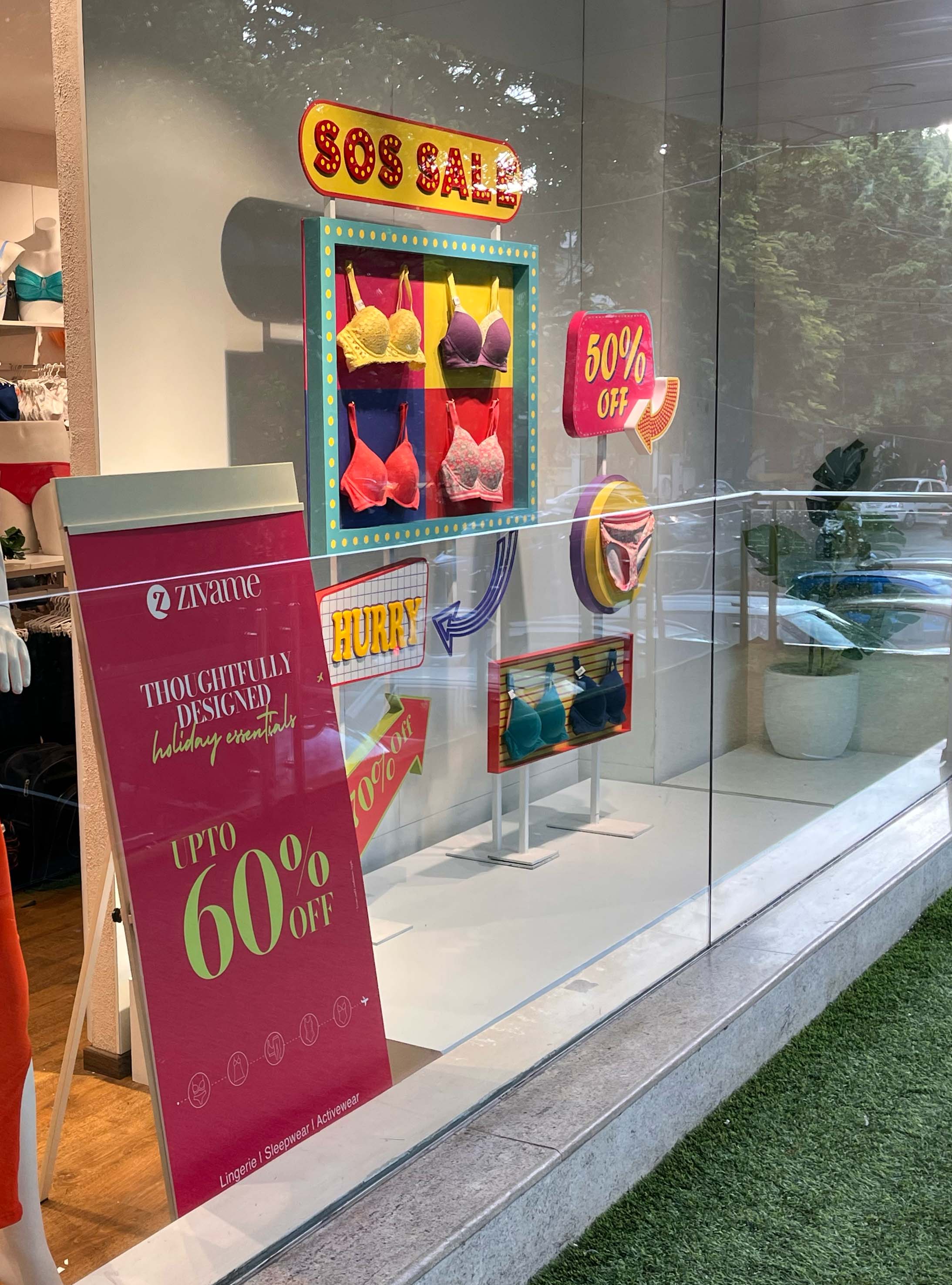 Vintage Neon Sale display 7